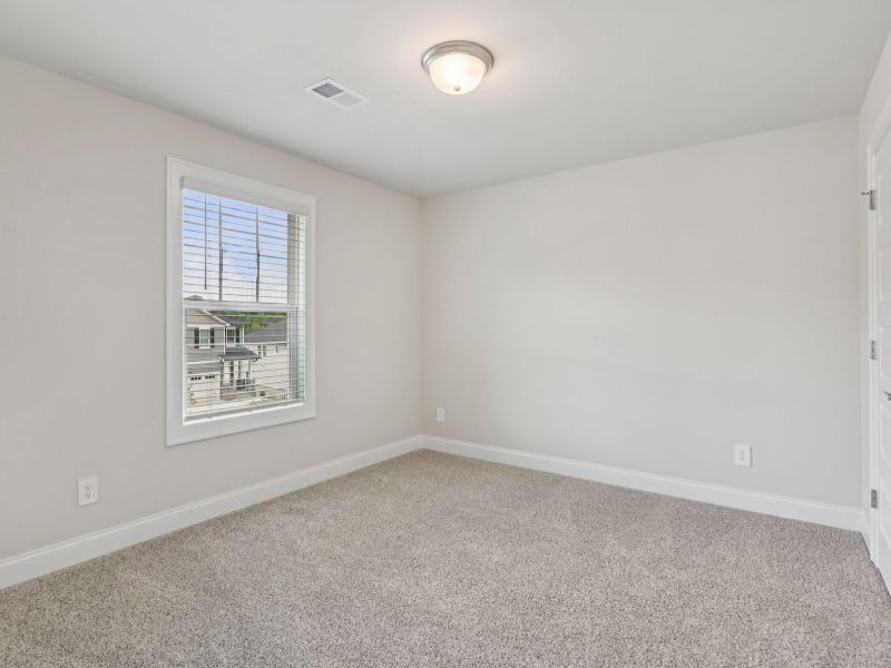Spacious, unfurnished interior of a new home in Hemingway - Reserve Series, Cumming (Image 16).