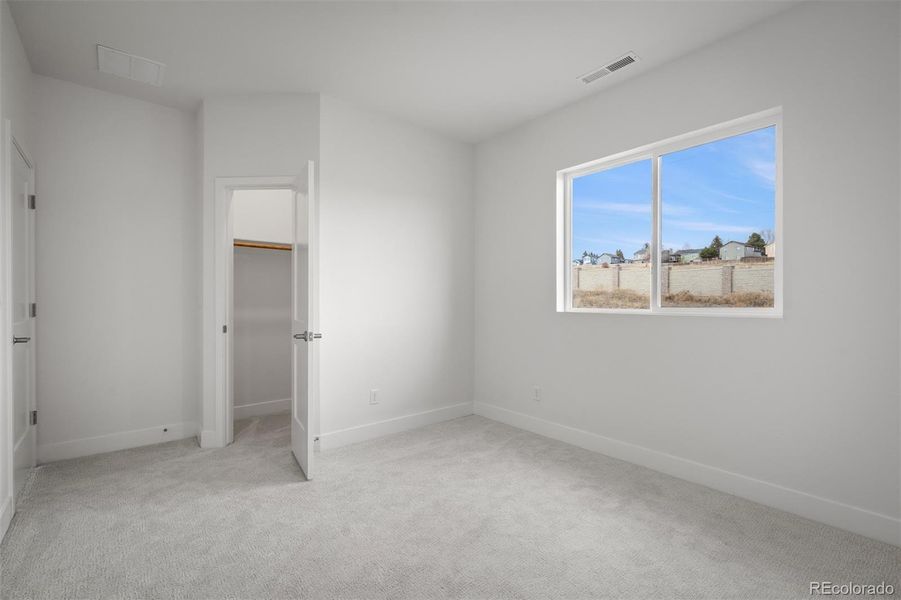 Spacious, unfurnished interior of a new home in Trailside at Cottonwood Creek, Colorado Springs (Image 30).