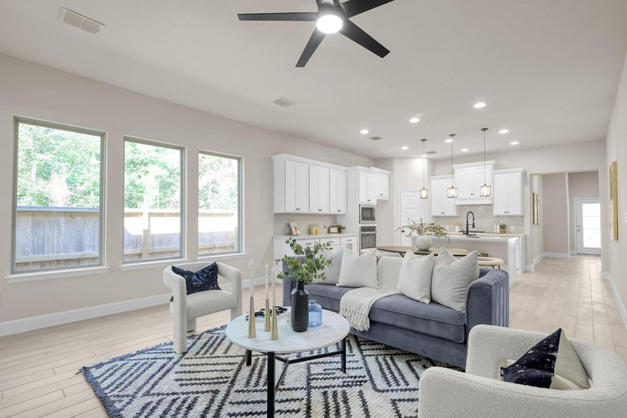 Furnished interior view inside a new home in Woodforest 40', Montgomery (Image 15).