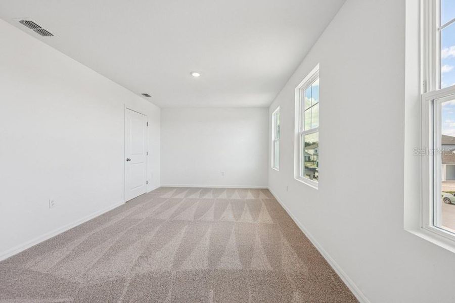 Spacious, unfurnished interior of a new home in Trailside, Mount Dora (Image 38). Spacious, unfurnished interior of a new home in Trailside, Mount Dora (Image 38).