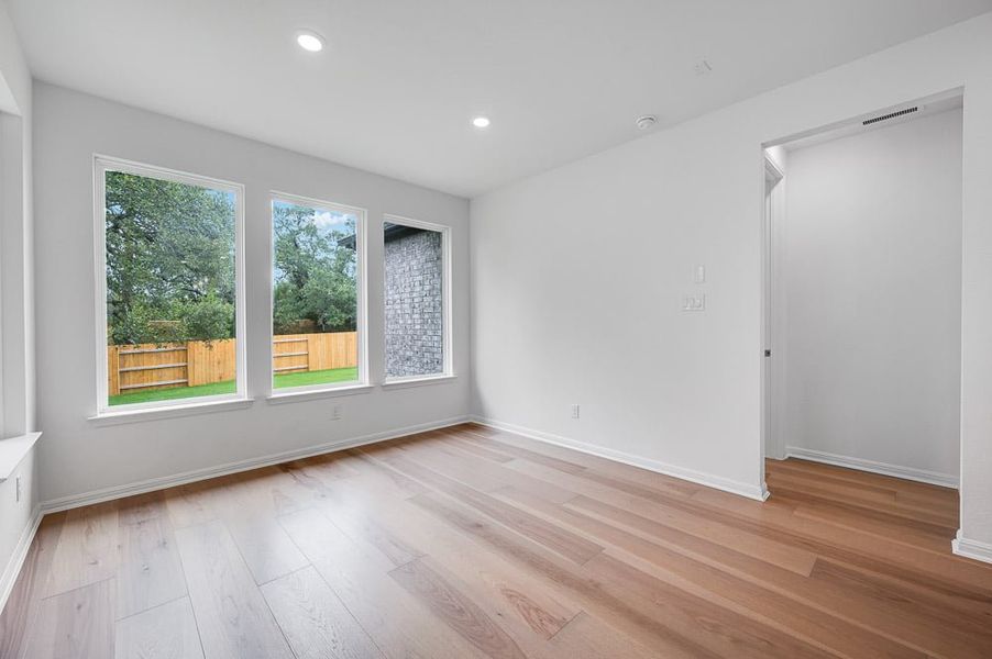 Representative unfurnished interior of a home built from the Peridot by Taylor Morrison in Parkside on the River 60s, Georgetown (Image 8).