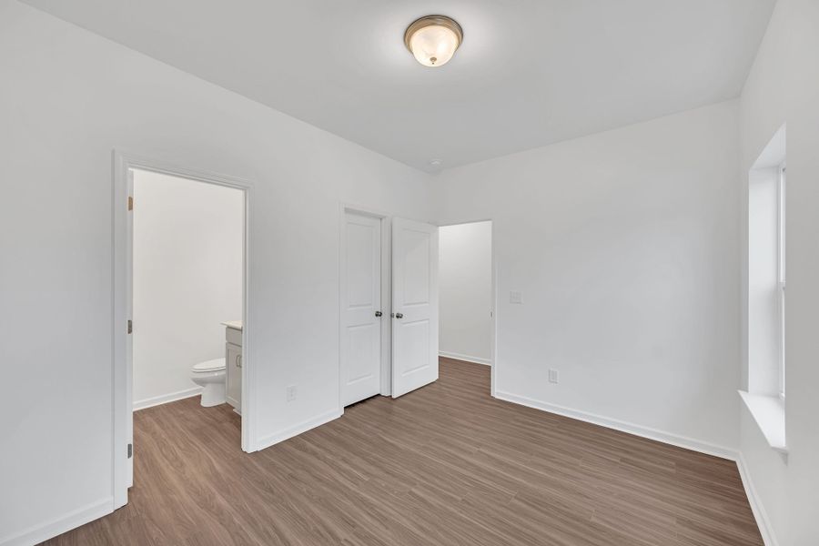 First floor guest suite