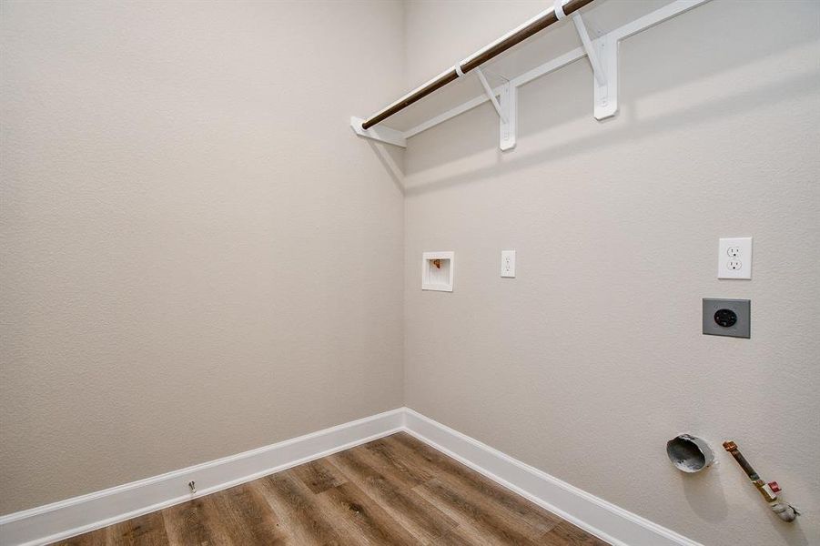 Spacious, unfurnished interior of a new home in , Houston (Image 14).