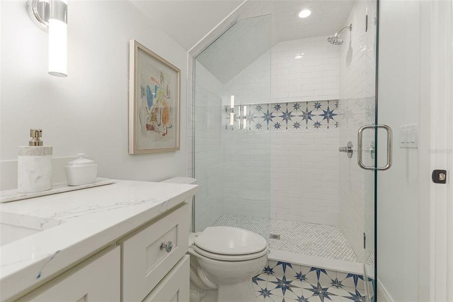 Furnished interior view inside a new home in , Lakeland (Image 15).