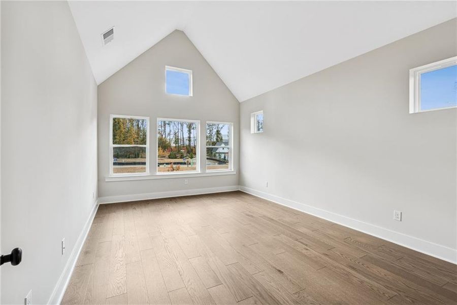 Spacious, unfurnished interior of a new home in Settingdown Farms, Cumming (Image 13).