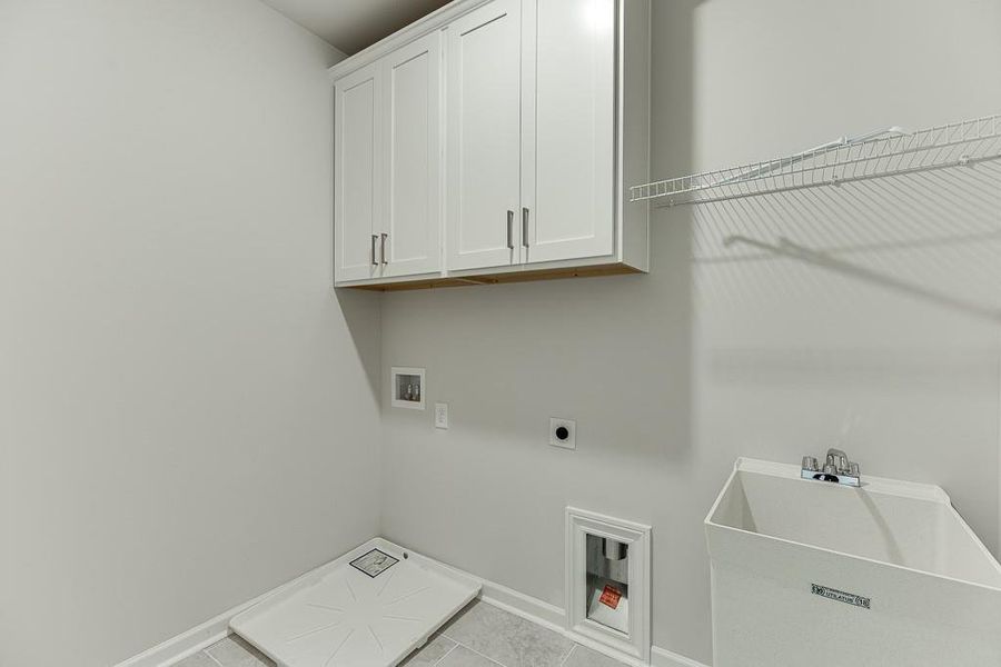 Spacious, unfurnished interior of a new home in , Buford (Image 38).