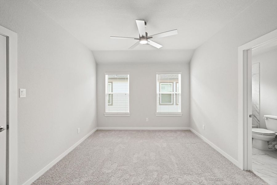 Spacious, unfurnished interior of a new home in Barton Creek Ranch, Conroe (Image 24). Spacious, unfurnished interior of a new home in Barton Creek Ranch, Conroe (Image 24).