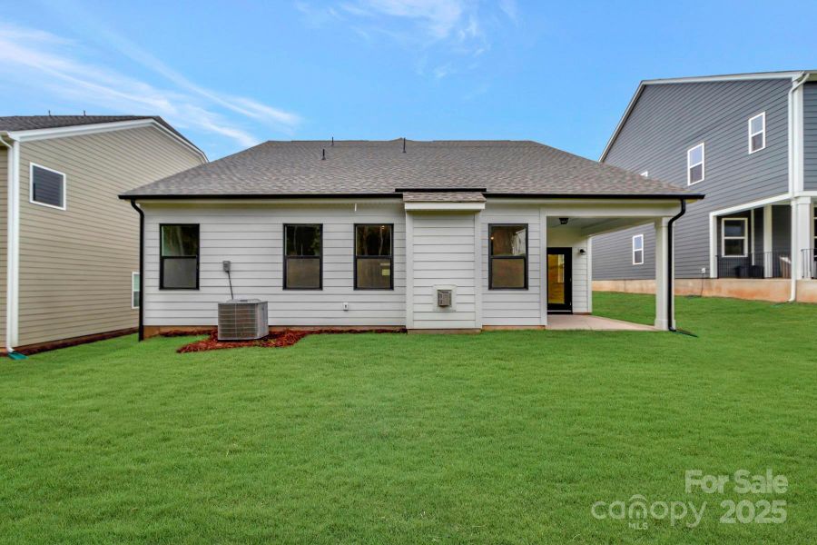 Rear exterior Rear exterior