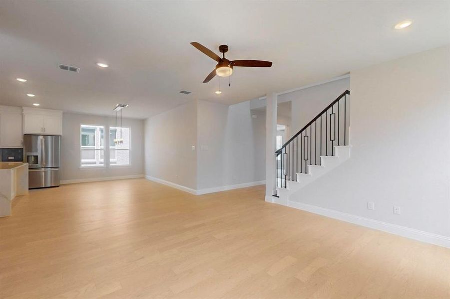 Spacious, unfurnished interior of a new home in , Rowlett (Image 24).