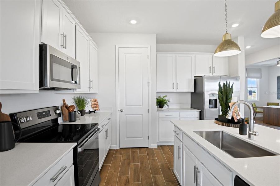 Furnished interior view inside a new home in Maple Ridge, Palmetto (Image 11).