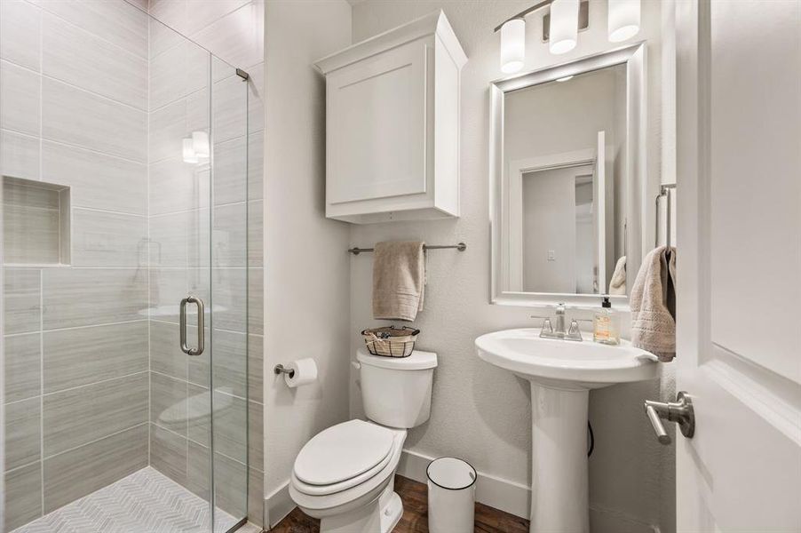 Furnished interior view inside a new home in , Haslet (Image 23).