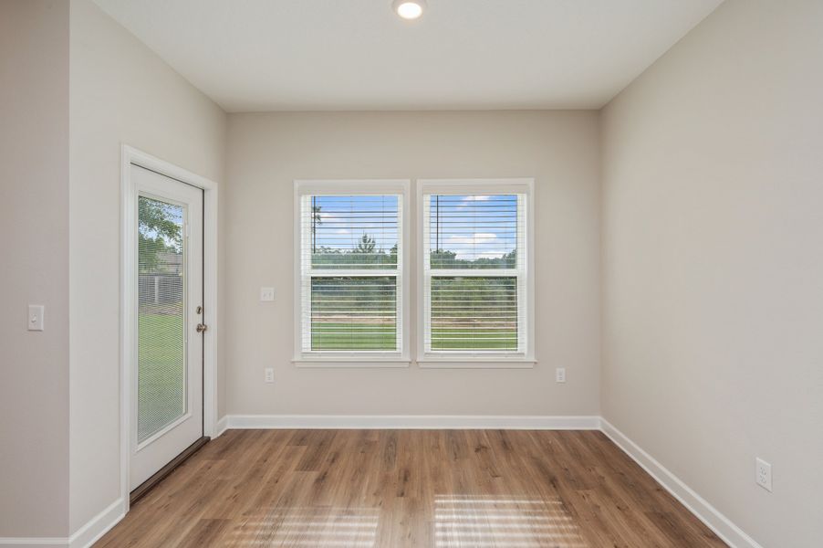 Spacious, unfurnished interior of a new home in Blossom Grove, Crestview (Image 20).
