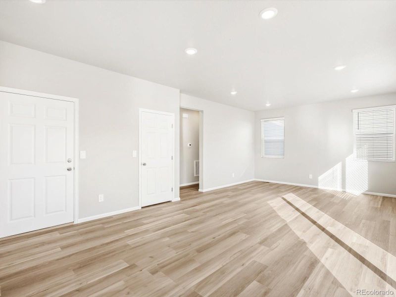 Spacious, unfurnished interior of a new home in Revere at Johnstown, Johnstown (Image 25).