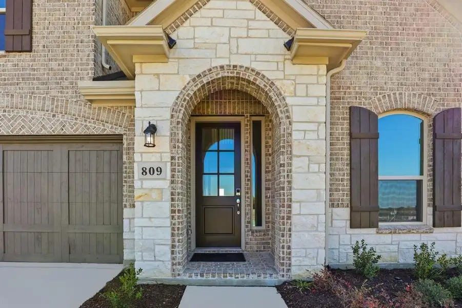 809 Cottontail Way ~ Ready Now