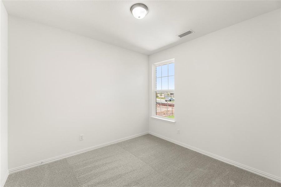 Spacious, unfurnished interior of a new home in Walden Pond, Forney (Image 16).