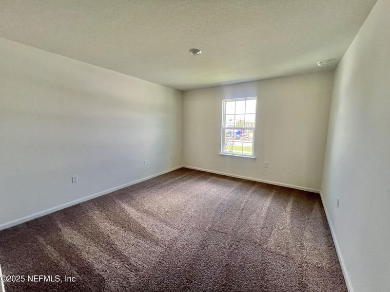 Spacious, unfurnished interior of a new home in , Jacksonville (Image 12).
