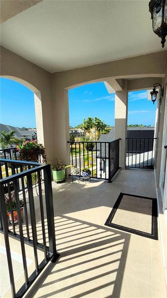 Exterior details and patio area of a home in , New Port Richey (Image 34).