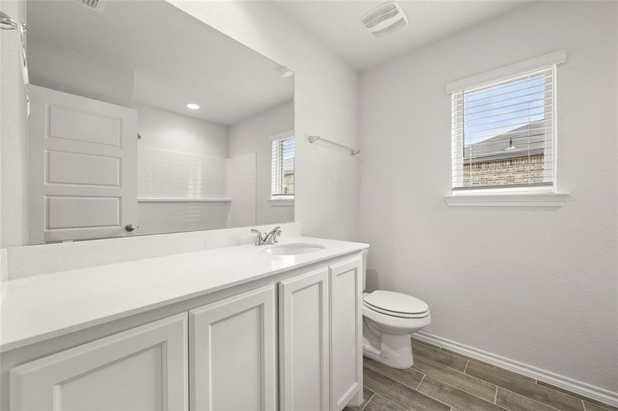 2628 Streamside Bathroom1