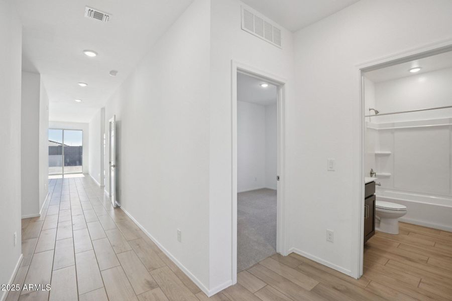 5-web-or-mls-W Bowker St-S1212-005