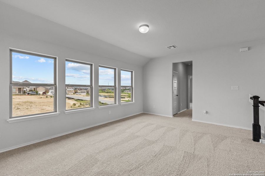 Spacious, unfurnished interior of a new home in Ladera, San Antonio (Image 12). Spacious, unfurnished interior of a new home in Ladera, San Antonio (Image 12).