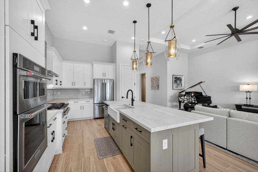 Kitchen 20-web-or-mls-5D1A6111