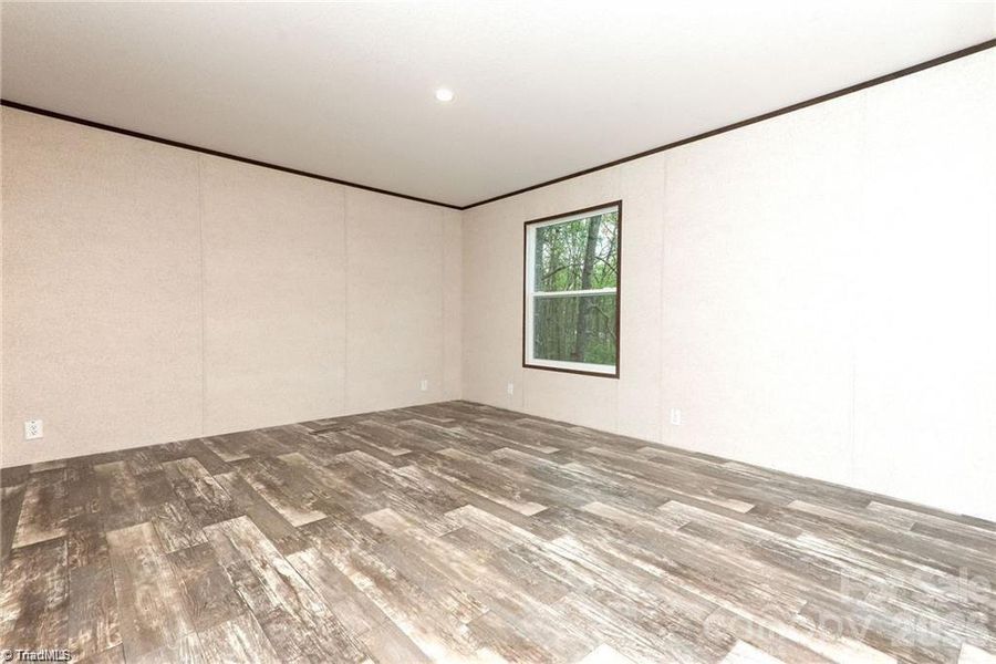 Spacious, unfurnished interior of a new home in , Taylorsville (Image 17).