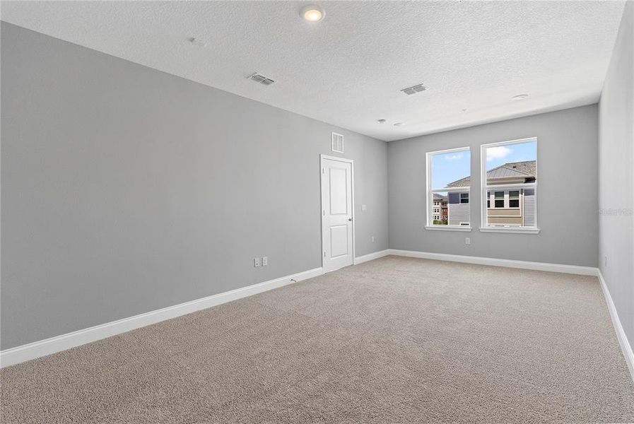 Spacious, unfurnished interior of a new home in Gatherings® of Lake Nona, Orlando (Image 15). Spacious, unfurnished interior of a new home in Gatherings® of Lake Nona, Orlando (Image 15).