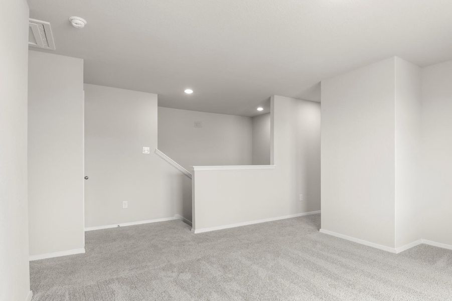 Spacious, unfurnished interior of a new home in Hymeadow, Maxwell (Image 19).
