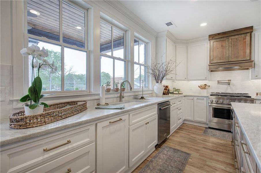 Furnished interior view inside a new home in , Cartersville (Image 19).