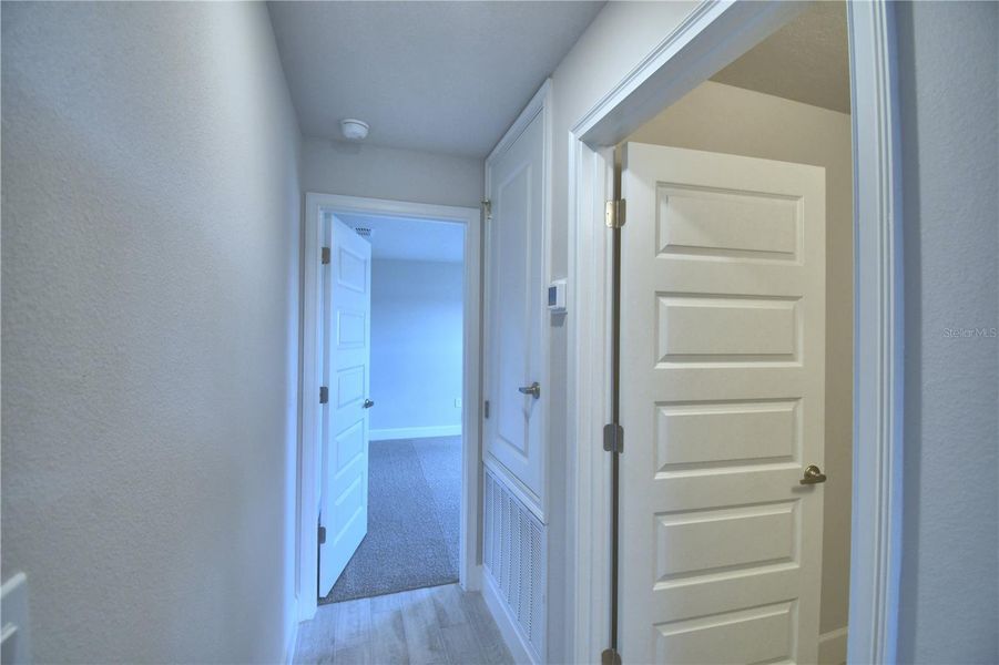 Spacious, unfurnished interior of a new home in Lake Juliana Estates, Auburndale (Image 25).