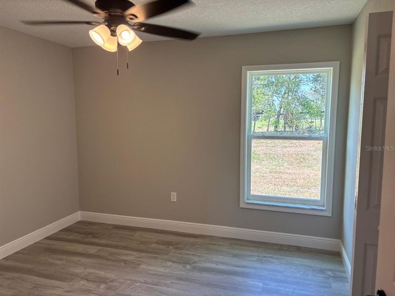 Spacious, unfurnished interior of a new home in , Dunnellon (Image 22).