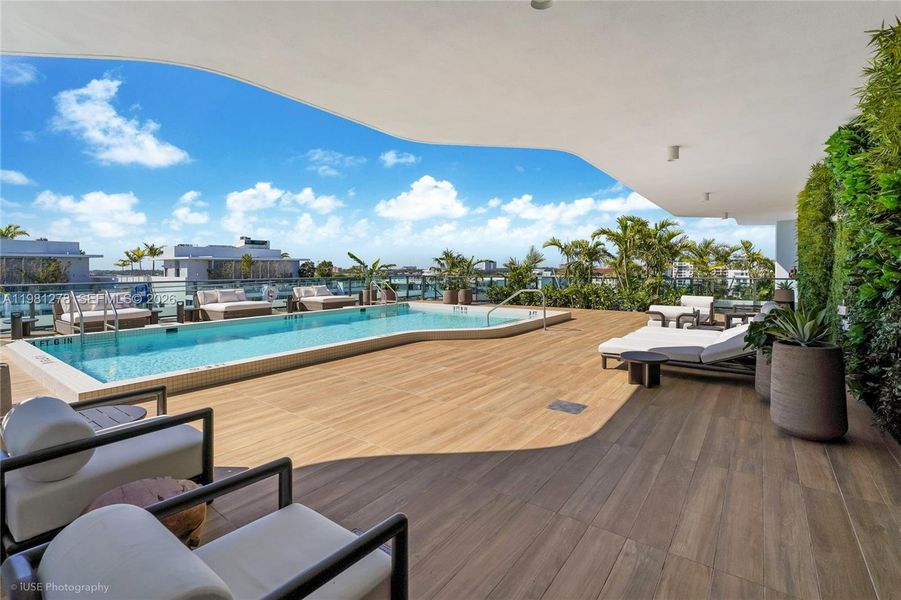 Community amenities in Alana Bay Harbor Islands, Bay Harbor Islands (Image 29).