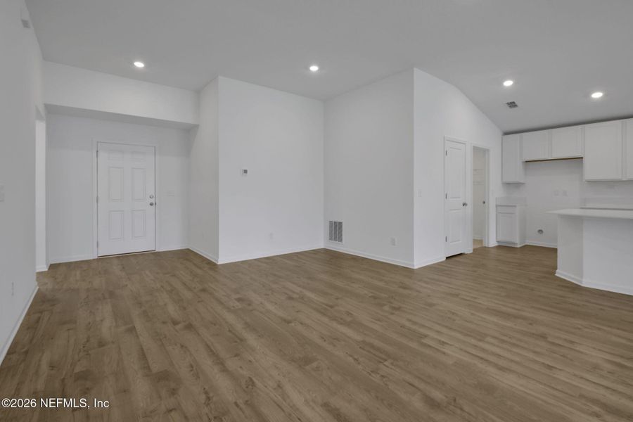 Spacious, unfurnished interior of a new home in Wilford Oaks, Orange Park (Image 16). Spacious, unfurnished interior of a new home in Wilford Oaks, Orange Park (Image 16).