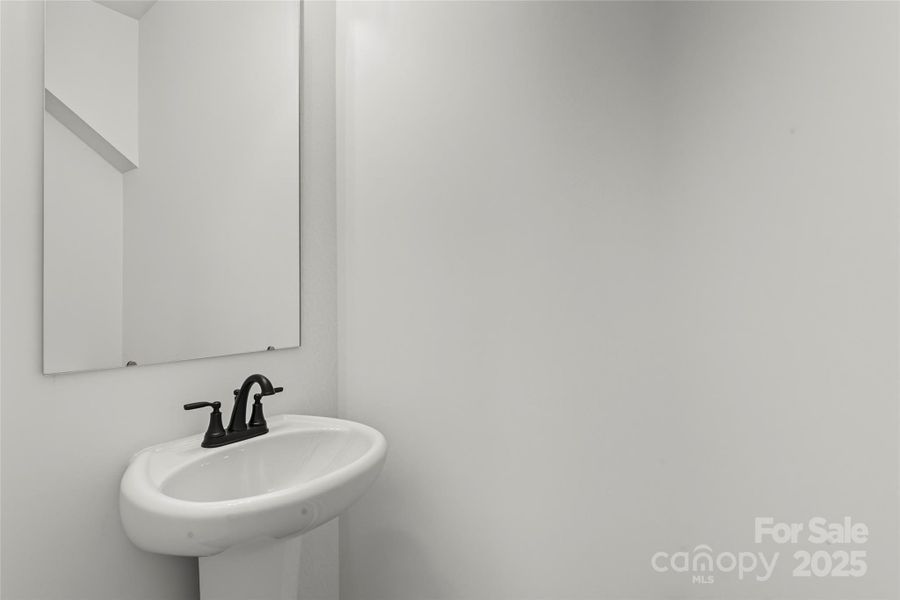 Image 27 of a home in .