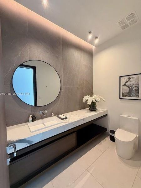 Furnished interior view inside a new home in , Pinecrest (Image 33).