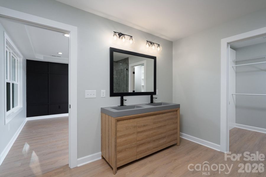 Furnished interior view inside a new home in , Dallas (Image 17).