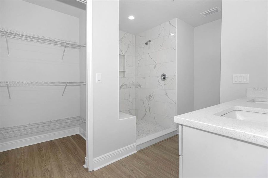 Image 40 of a home in .