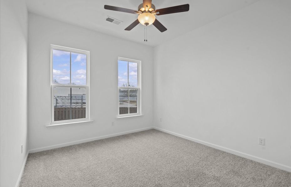 Spacious, unfurnished interior of a new home in Alston Park, Greenville (Image 28).