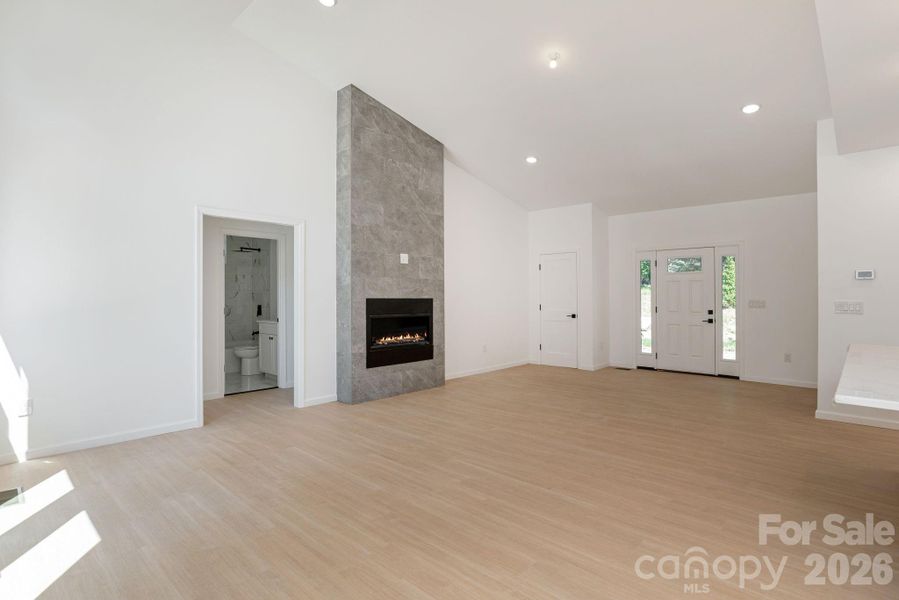 Spacious, unfurnished interior of a new home in , Flat Rock (Image 17).