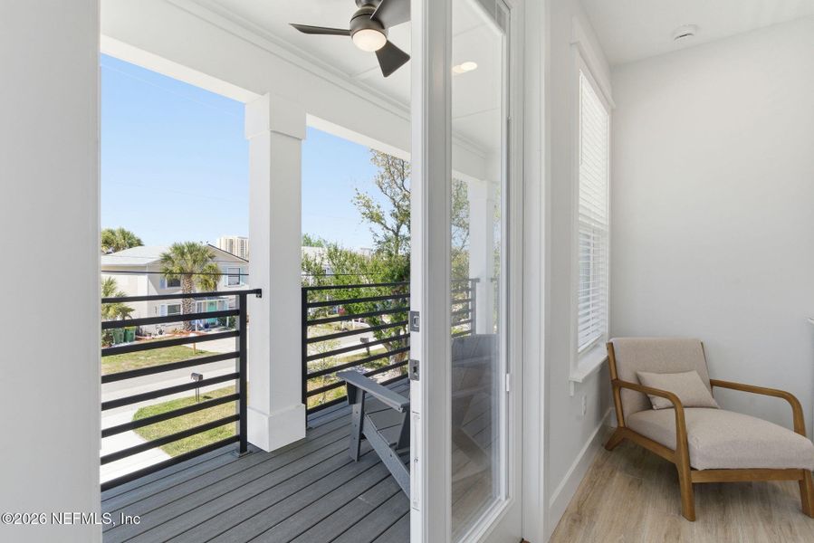 Exterior details and patio area of a home in , Jacksonville Beach (Image 34).