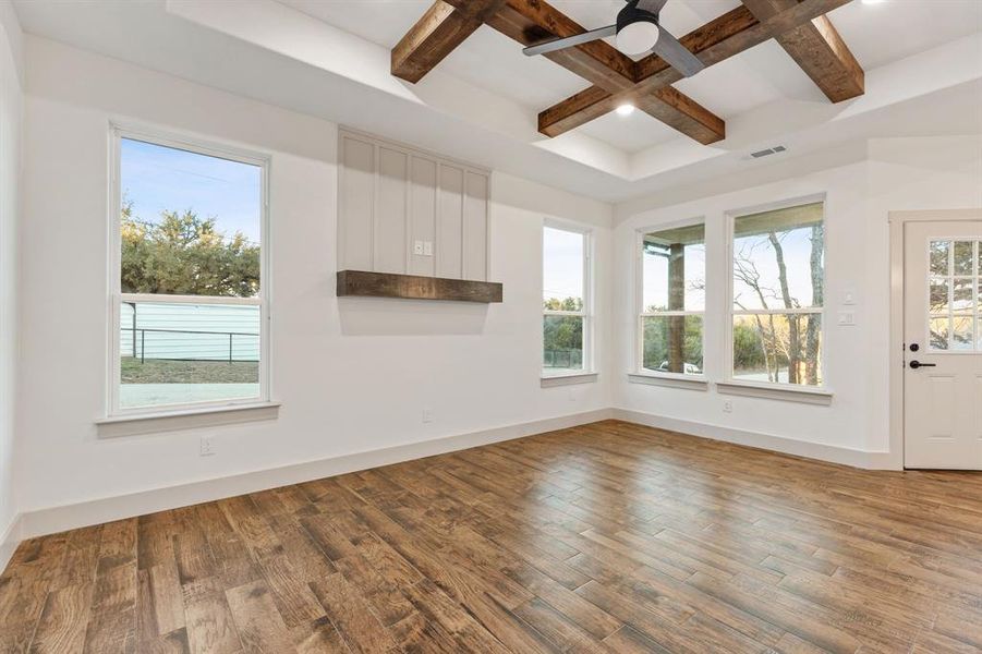Spacious, unfurnished interior of a new home in , Granbury (Image 21). Spacious, unfurnished interior of a new home in , Granbury (Image 21).