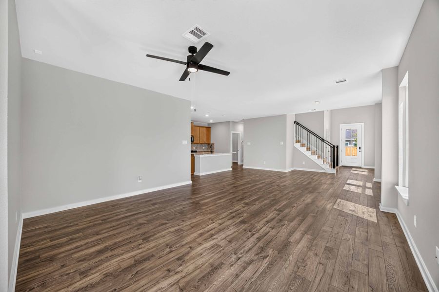 Spacious, unfurnished interior of a new home in La Segarra 40', Brookshire (Image 17). Spacious, unfurnished interior of a new home in La Segarra 40', Brookshire (Image 17).