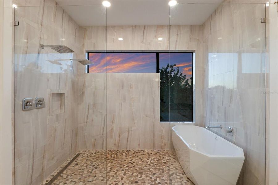 Furnished interior view inside a new home in , Longboat Key (Image 6).