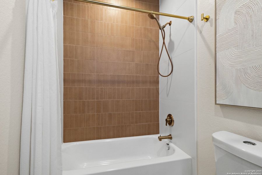 Close-up of interior finishes inside a home in , San Antonio (Image 20).