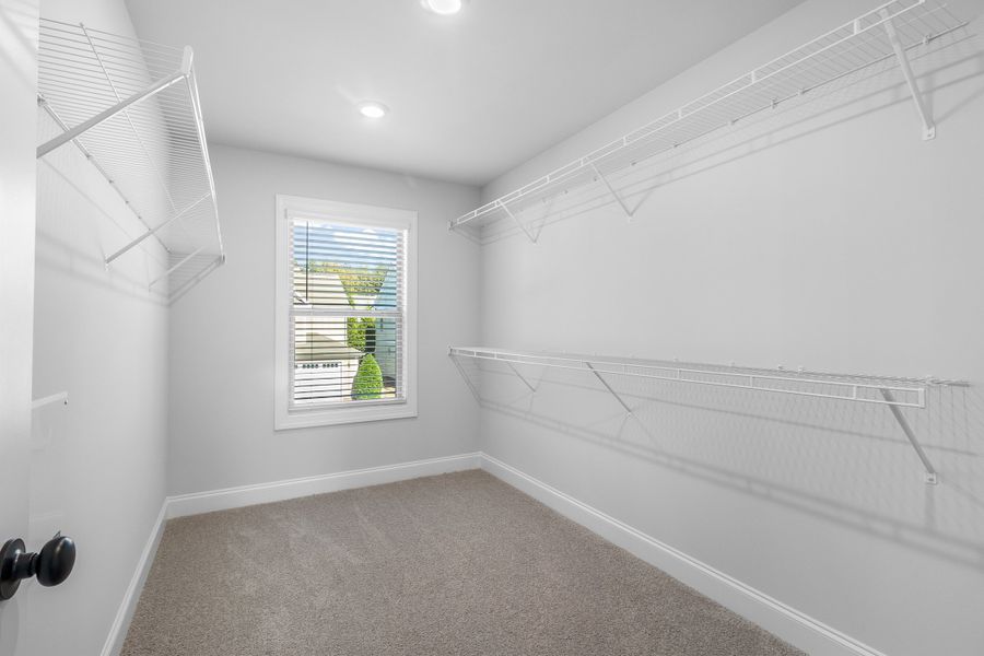 Spacious, unfurnished interior of a new home in Ridge Pointe, Athens (Image 26).