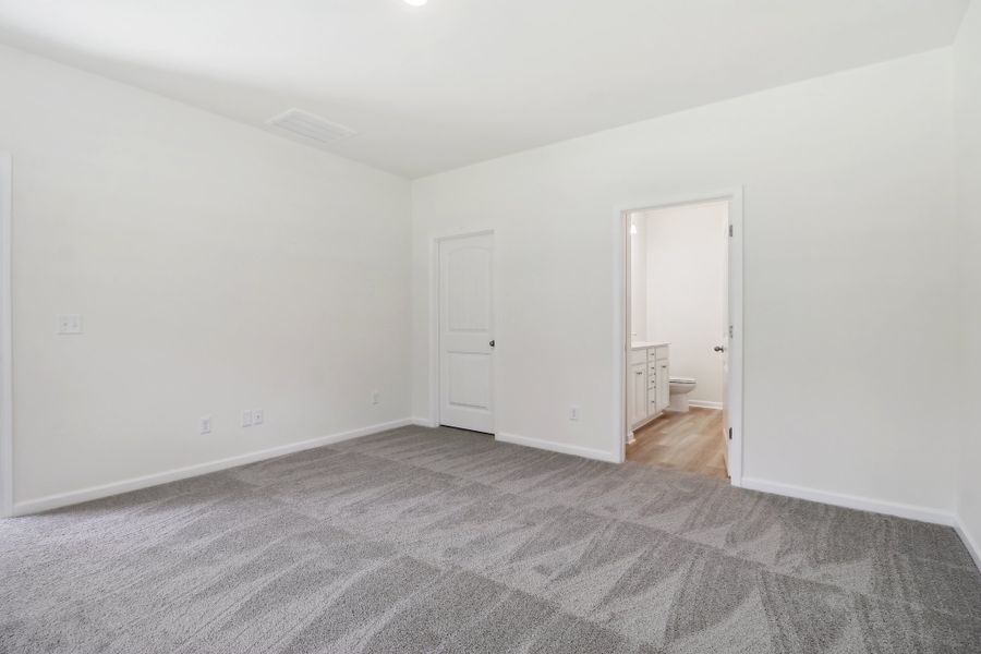 Representative unfurnished interior of a home built from the Buck Island II by Great Southern Homes in Providence Station at Trolley Run, Aiken (Image 47).