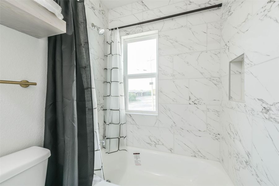 Image 31 of a home in .