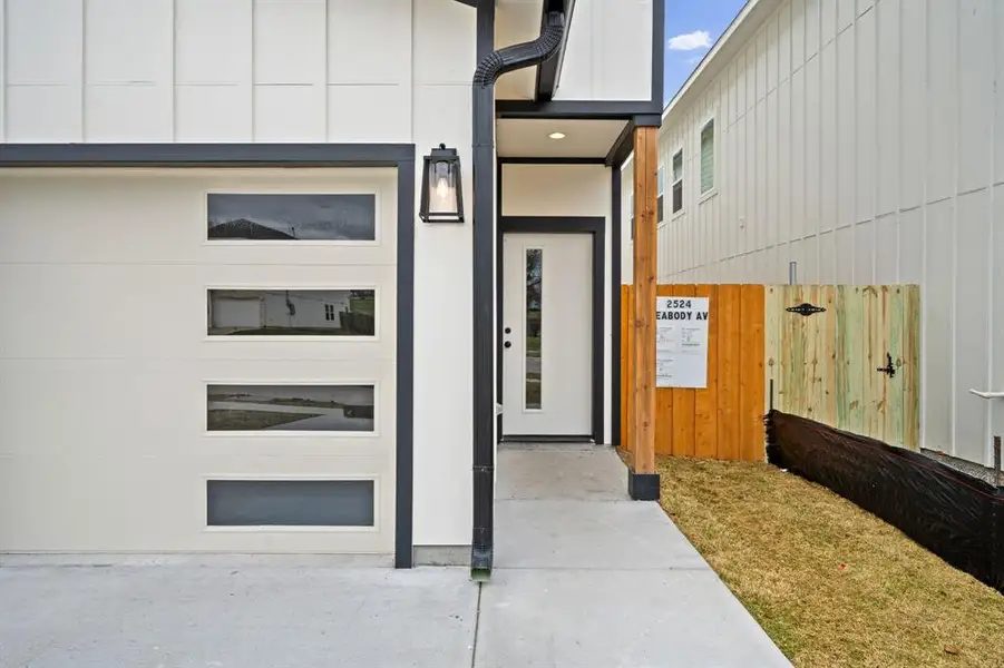 Exterior details and patio area of a home in , Dallas (Image 27).