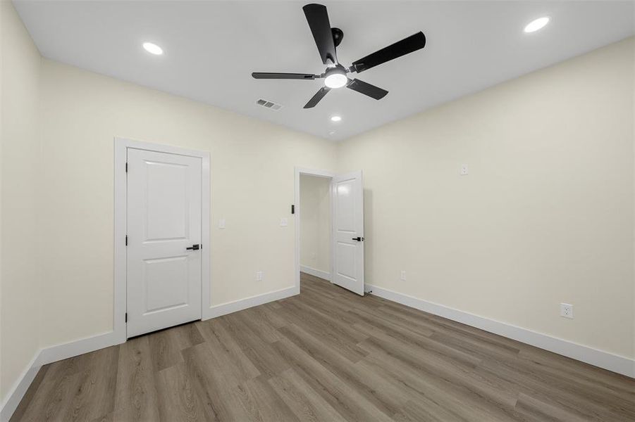 Spacious, unfurnished interior of a new home in , Waco (Image 35).
