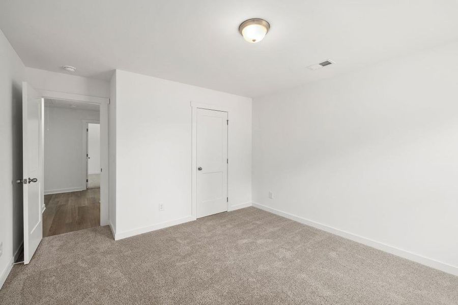 Spacious, unfurnished interior of a new home in Red Bird Manor, Jefferson (Image 19). Spacious, unfurnished interior of a new home in Red Bird Manor, Jefferson (Image 19).
